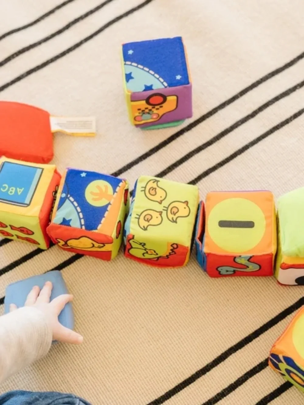 Melissa & Doug build them